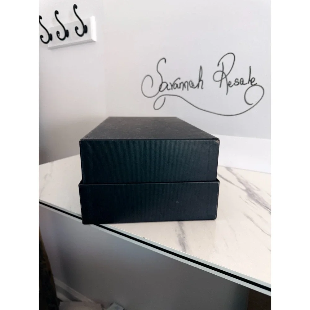 GUCCI Large GIFT BOX EUC🔥🔥🔥🔥🎁🎁